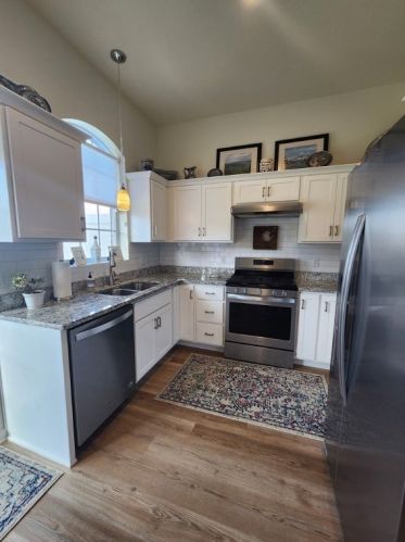 904 Valentina Ln, New Kensington PA  15068 exterior