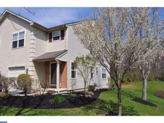135 Vernon Ct, Lansdale, PA 19446-6815