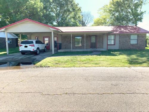 1302 Guthrie St, Boss, OK 74745-2238