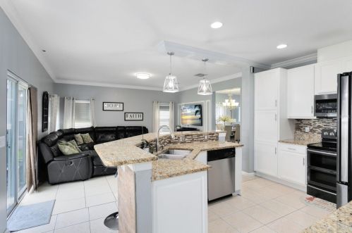10330 Cypress Trail Dr, Orlando, FL 32825-5044