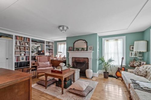 130 Osborne Hill Rd, Fishkill NY  12524-2515 exterior