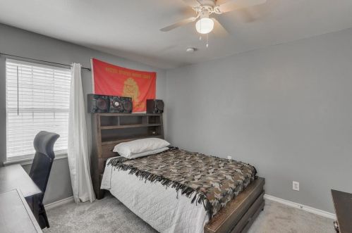 3731 Falls Dr, Dallas TX  75211-6124 exterior