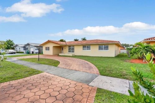 1740 103rd Ave, Miami, FL 33165-7316