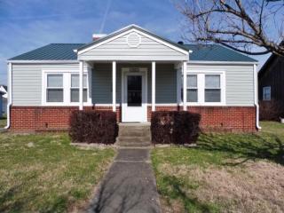 1326 Chestnut, Kingsport TN  37664-2408 exterior