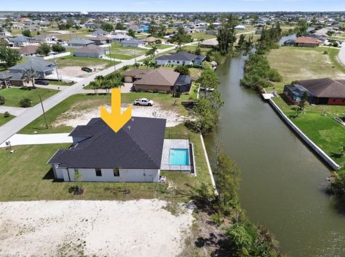 1908 14 St, Cape Coral FL  33909-1643 exterior
