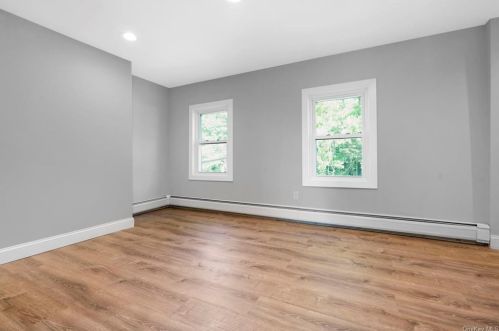 51 Talmadge St, Poughkeepsie NY  12601-1722 exterior