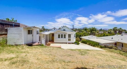 2664 Grange St, Lemon Grove CA  91945-3225 exterior