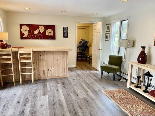 1020 Jerome Ave, Bristol CT  06010-2408 exterior