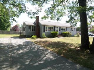 7 Olive Ave, Salem, NH 03079-2329