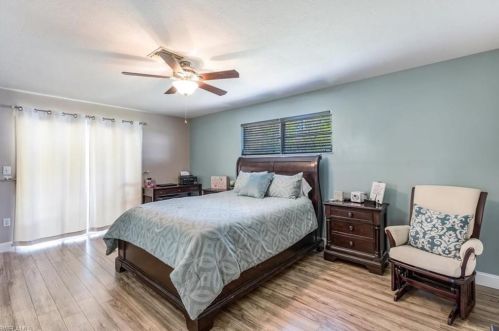 80 Logan Blvd, Naples FL  34119-2540 exterior