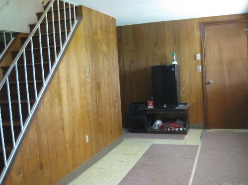 109 Moore Hill Dr, Southington CT  06489-2929 exterior