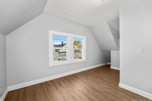 219 6th St, Bridgeport CT  06607-1046 exterior