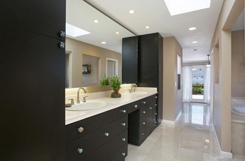 1475 Beryl St, San Diego CA 92109-2212 exterior