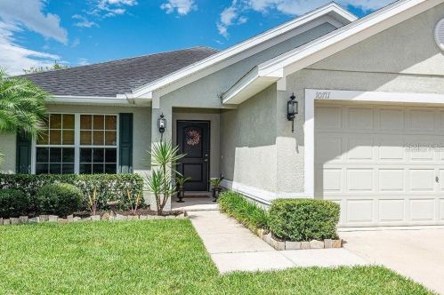 10711 Standing Stone Dr, Wimauma, FL 33598-6164