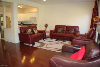 30 Emily Pl, Parsippany NJ  07054-3426 exterior