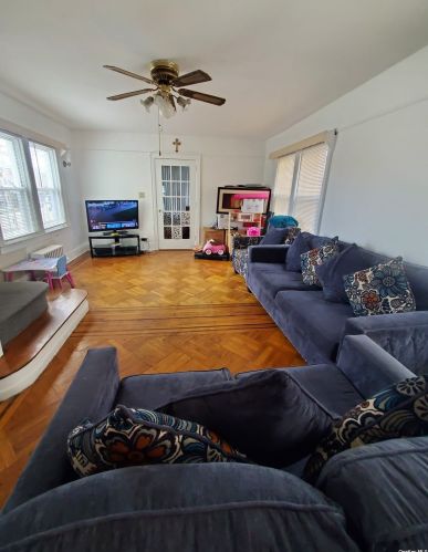 132-15 109th Ave, Jamaica, NY 11420-1411