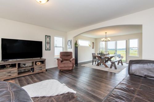 292 Autumn Crest Ln, Lake Mills WI  53551-1951 exterior