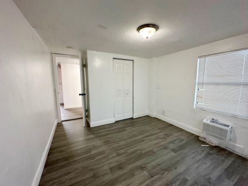 3105 Ocean Pkwy, Boynton Beach FL  33435-1652 exterior