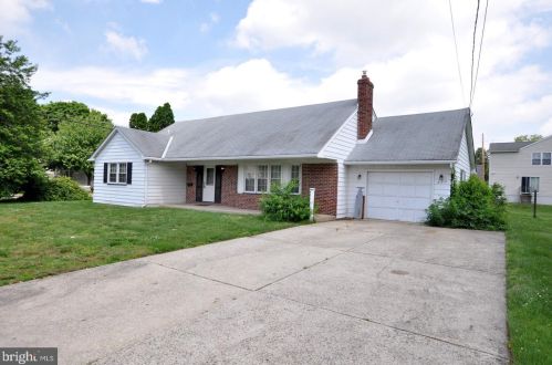 383 3rd St, Florence, NJ 08518-1920