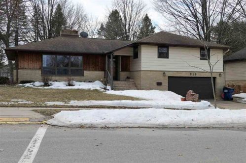 515 Lawrence Ave, Weston, WI 54474-1237