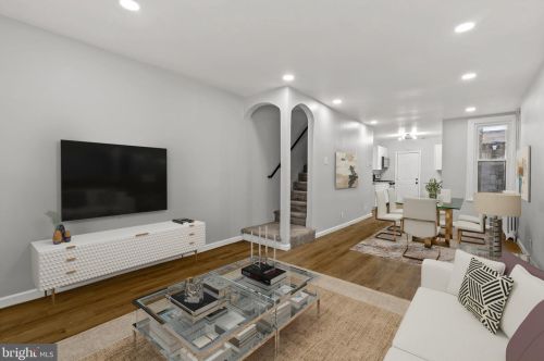 1004 Langham Ave, Camden, NJ 08103-2735