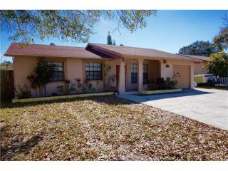 7966 Powderhorn Cir, Largo, FL 33773-1628