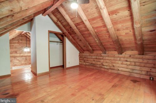 190 Royal Manor Rd, Easton PA  18042-8702 exterior