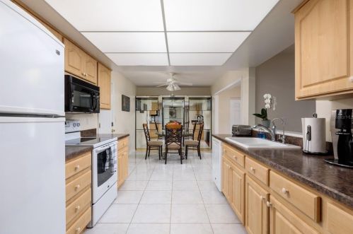 9020 41st St, Pinellas Park FL  33782-5610 exterior