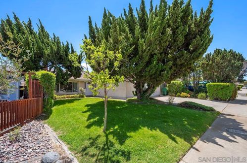 4657 Huggins St, San Diego CA  92122-2609 exterior