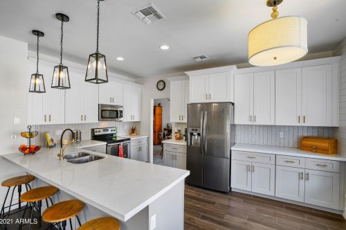 2120 Nantuckett Dr, Gilbert, AZ 85234-3844