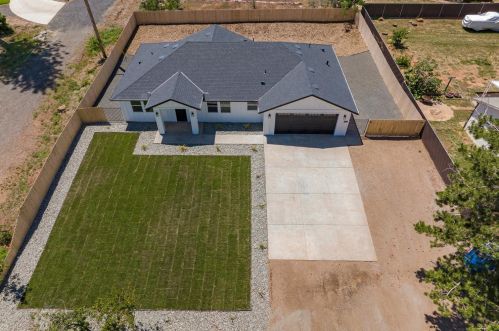 6081 Maxwood Dr, Paradise CA  95969-4348 exterior