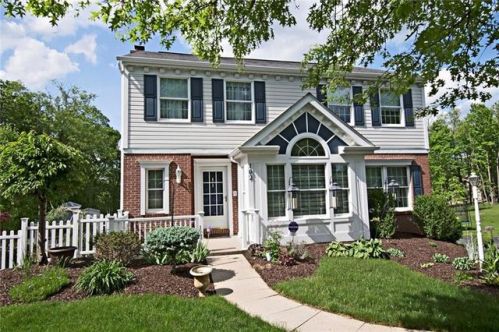 102 Trotwood Dr, Canonsburg, PA 15317-9768