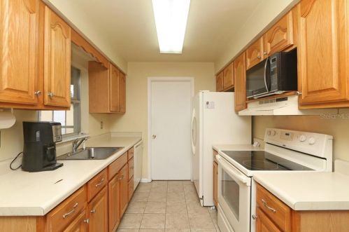 3709 Vera Cruz Ln, Orlando, FL 32812-6625