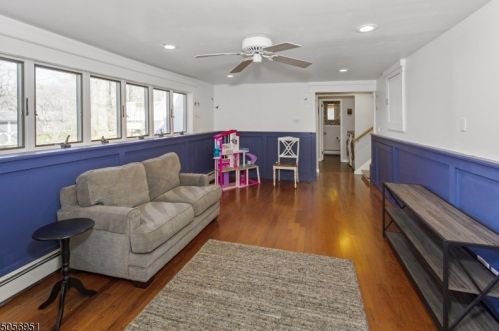 9 Corwin St, Dover NJ  07869-3431 exterior