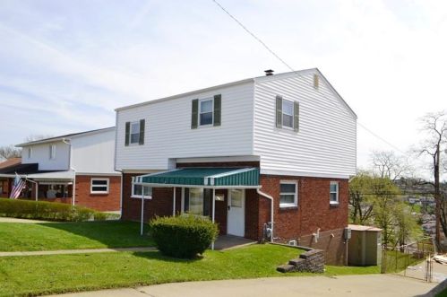 231 Woodhill Rd, Pittsburgh, PA 15122-2536