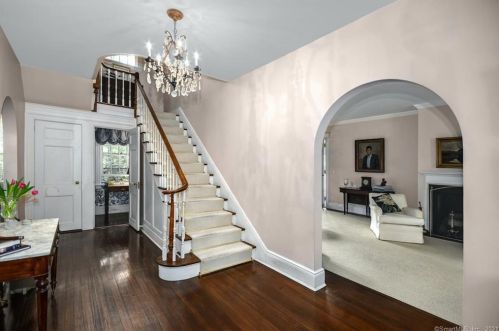 162 Marshall Ridge Rd, New Canaan, CT 06840-6137