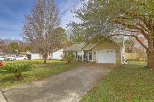 9930 Levenshall Dr, Ladson SC  29456-3847 exterior