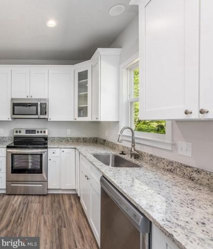 2457 24th St, Fredericksburg, VA 22408-2078