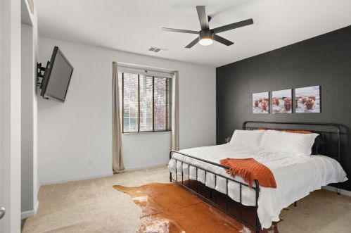 330 Applegate Dr, Valley Home CA  95361-8285 exterior