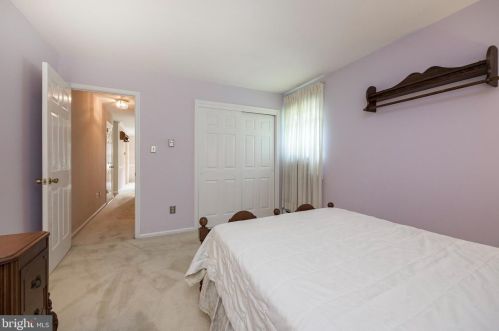 209 Knapp Rd, Lansdale PA 19446-1731 exterior