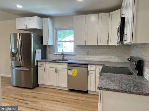 207 Spruce Trl, Browns Mills NJ  08015-5221 exterior