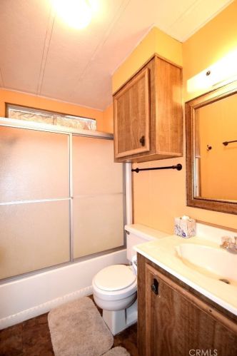 56254 29 Palms Hwy, Yucca Valley CA  92284-5201 exterior