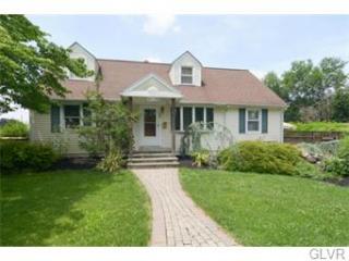 573 Spruce St, Hellertown, PA 18055-2226