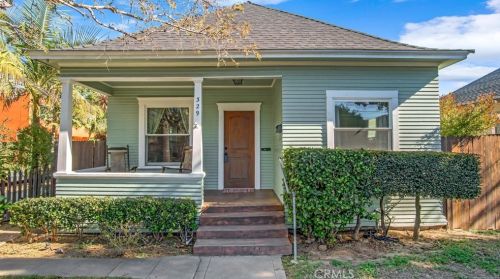 329 Grand St, Orange, CA 92866-2013