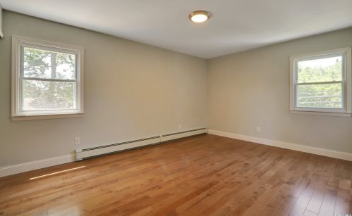 2 Maison Dr, Holbrook NY  11741-1314 exterior