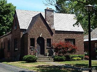 29 Danker Ave, Albany, NY 12206-1215