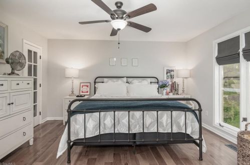 2704 Bardwell Rd, Greensboro NC  27410-8259 exterior