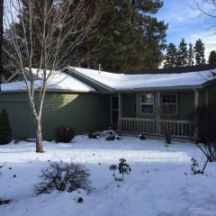 1175 Ellenhurst Pl, Bend, OR 97702-1153