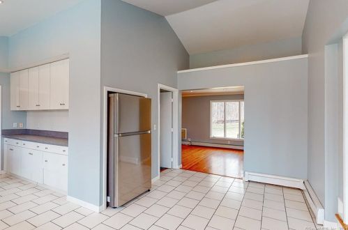 939 Boston Tpke, Manchester CT  06043-7403 exterior