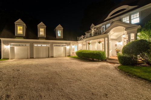 16 Eagle Dr, Mashpee, MA 02649-3661